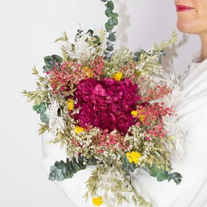 Bouquet de fleurs séchées hortensia