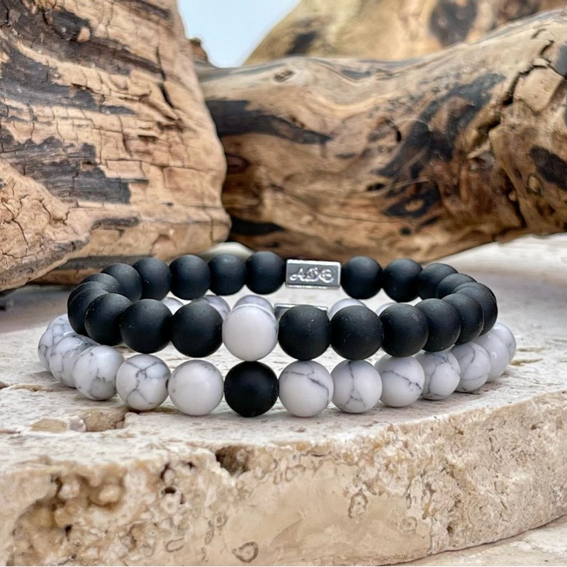 Bracelet en howlite et onyx (Les énergies positives) - Image 1