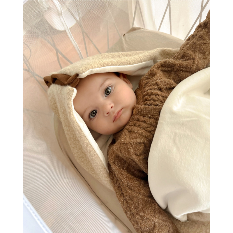 Nid d'ange bébé moumoute beige (Maison Mazarine Et Moi) - Image 2