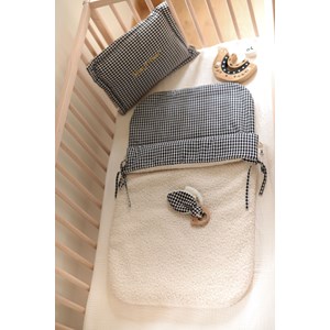 Nid d’ange bébé sherpa et carreaux vichy