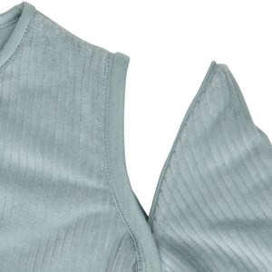 Gigoteuse chaude à manches amovibles