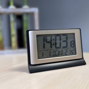 Réveil radiopilotée fishtec shining