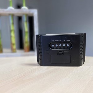 Réveil radiopilotée fishtec shining