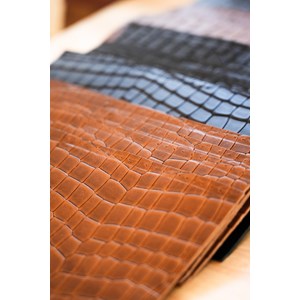 Atelier - pochette en cuir - paris