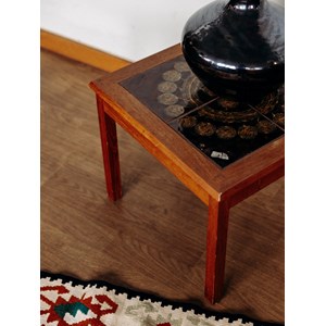 Léonie, la table basse en faïence n°126