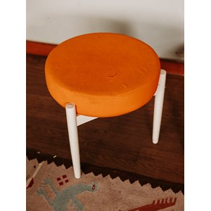 Axel, le tabouret orange n°114
