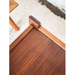 Maïa, la table de chevet n°83