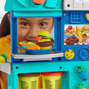 Play-doh kitchen creations restaurant co