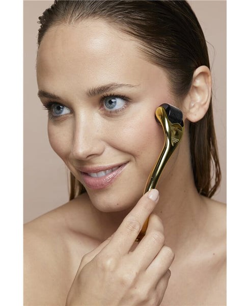 Derma roller a micro aiguilles