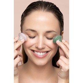 Fleur de massage en quartz vert