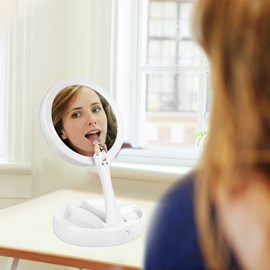 Miroir lumineux  grossissant
