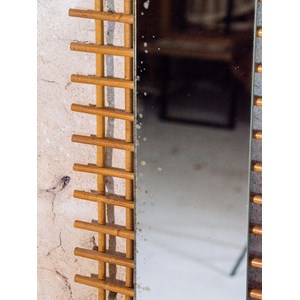 Igor, le miroir en rotin n°730