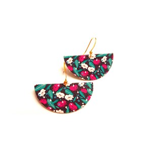 Boucles textiles demi lunes fleurs