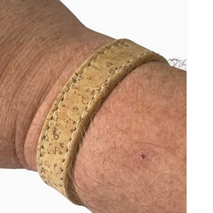 Bracelet en liège contre les ondes
