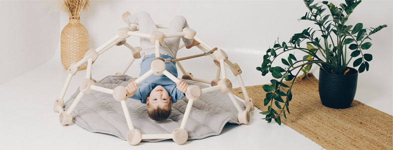 Dôme d’escalade nid d’abeille naturel