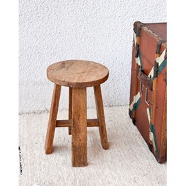 Regis, le tabouret en bois n°607
