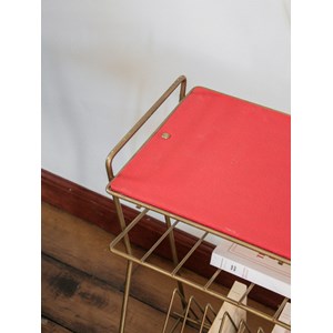 Marius, le porte-vinyles en laiton n°160