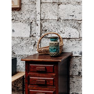 Odile, la table de chevet en bois n°497