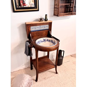 Louise, la coiffeuse en faïence n°145