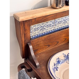 Louise, la coiffeuse en faïence n°145