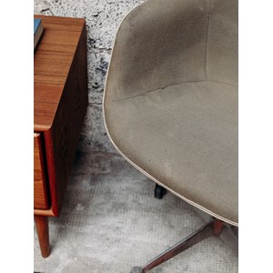 Jakob, le fauteuil de bureau gris n°500