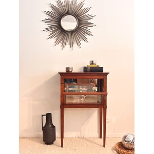 Victoria, la vitrine en bois n°61