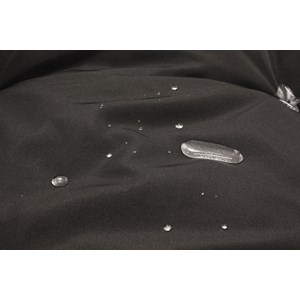 Jane fauteuil œuf sur pied en résine noir effet rotin