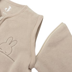 Gigoteuse chaude à manches amovibles