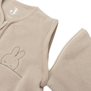 Gigoteuse chaude à manches amovibles