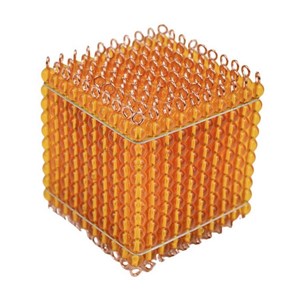 Cube de mille perles dorées