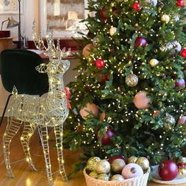 Décor renne lumineux et structure en métal