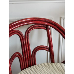 Ernest, le fauteuil en rotin rouge n°520