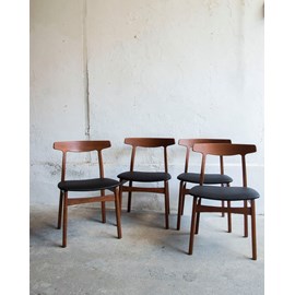 Alma, le lot de 4 chaises en bois n°694
