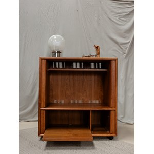 Gustave, le buffet en bois jesper n°352