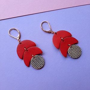 Boucles légères calder rouge