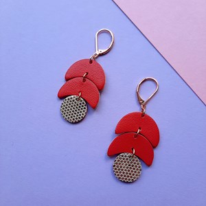 Boucles légères calder rouge