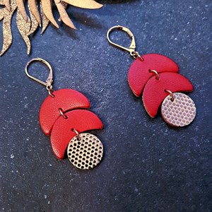 Boucles légères calder rouge