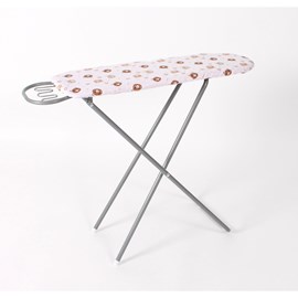 Planche à repasser beige avec oursons