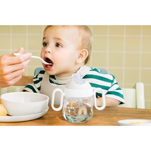 Gobelet avec bec anti-débordement mepal