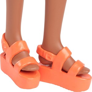 Barbie - poupée fashionistas spring aux