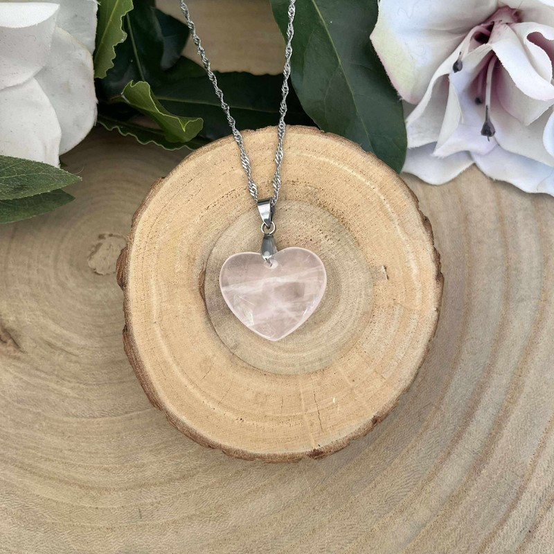 Pendentif cœur en quartz rose naturel