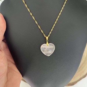 Collier pendentif cœur en quartz rose naturel