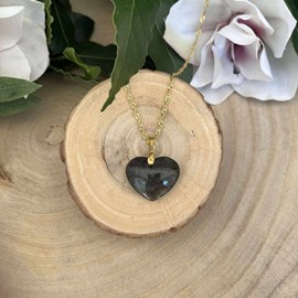Collier pendentif cœur en labradorite naturelle