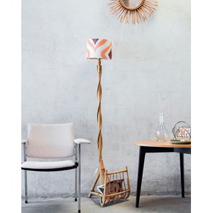 Julien, le lampadaire en rotin n°123