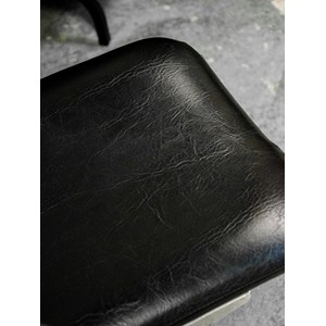 Alma, la chaise chromée n°708