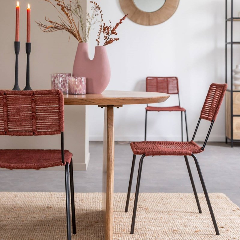 Chaise en métal et jute rouge emilia