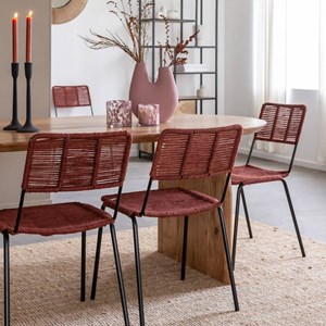 Chaise en métal et jute rouge emilia