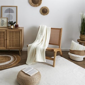 Fauteuil en bois et cannage