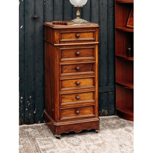 Odile, la table de chevet en bois n°528