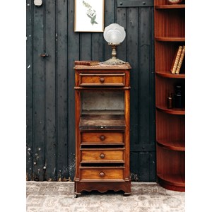 Odile, la table de chevet en bois n°528